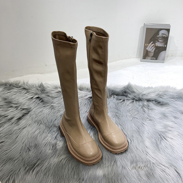 Naiste põlvikud tõmblukuga saapad