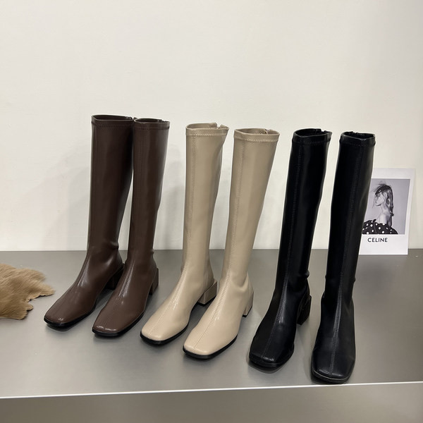 Naiste ökonahast saapad 4,5 cm kontsaga