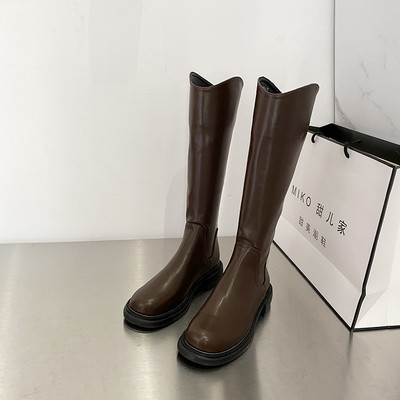 Moodsad ökonahast põlvikud naiste saapad