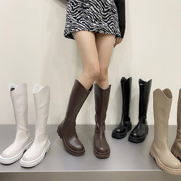 Lameda tallaga naiste nahast saapad kolmes värvitoonis