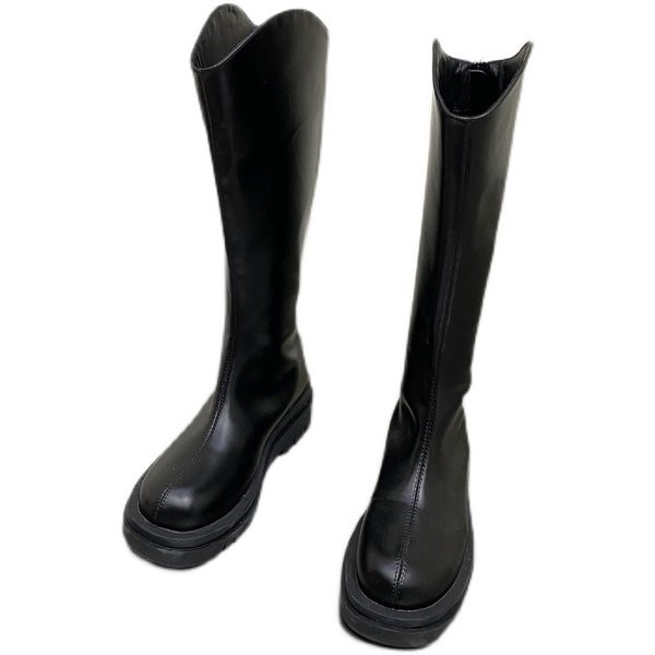 Lameda tallaga naiste nahast saapad kolmes värvitoonis