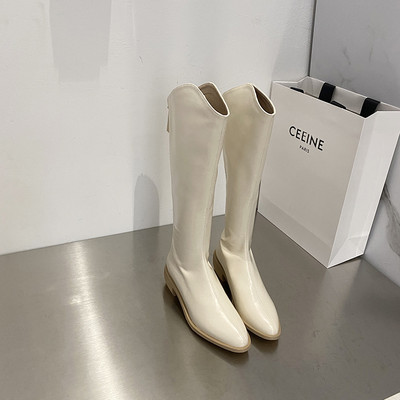 Naiste terava otsaga saapad ja tõmblukk