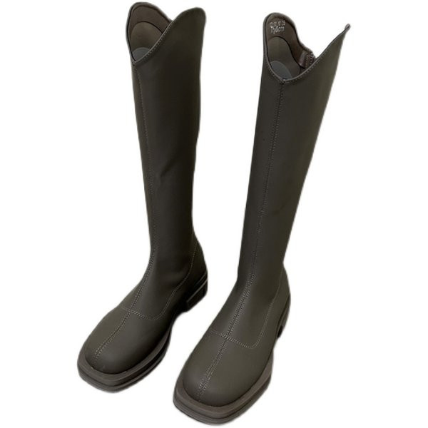 Naiste lameda tallaga nahast saapad