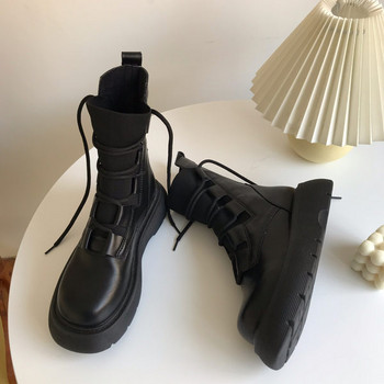 Γυναικείες έκο δερμάτινες μπότες σε μαύρο χρώμα