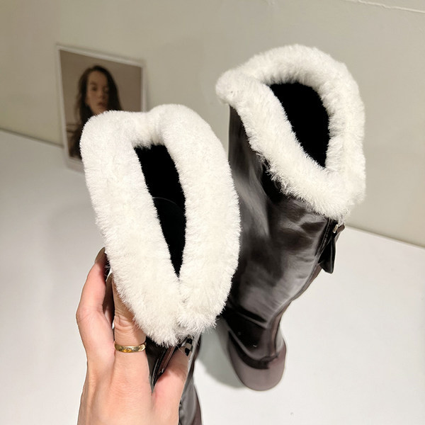 Uus mudel paksu voodriga naiste saapad