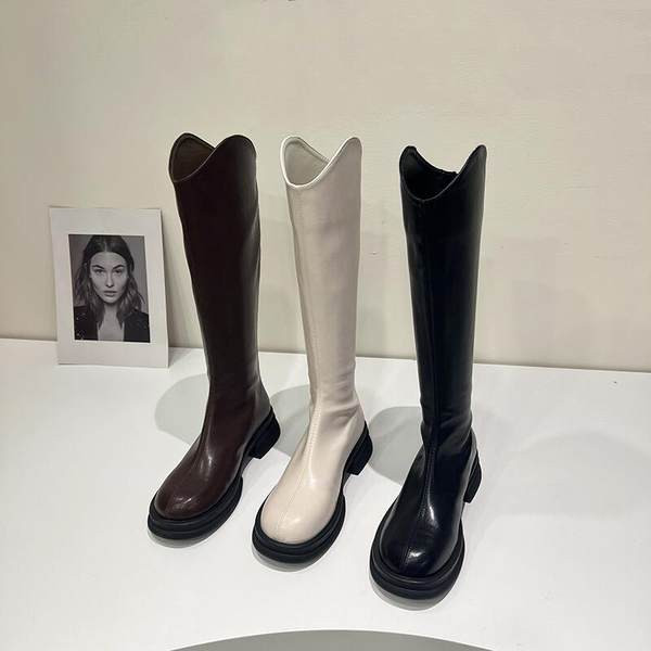 Stiilsed naiste saapad ökonahast ümara mudeliga