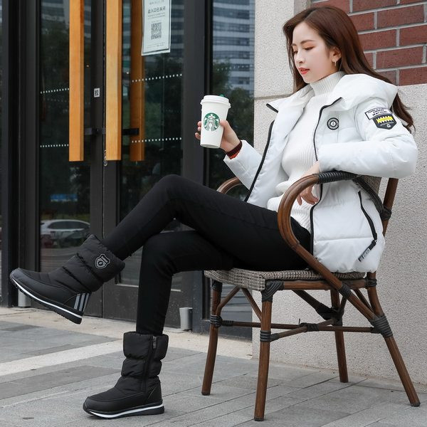 Talvised naiste saapad tüüpi apres