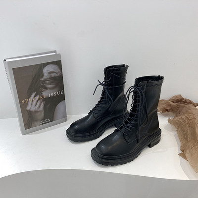 Paelte ja küljetõmblukuga nahast saapad