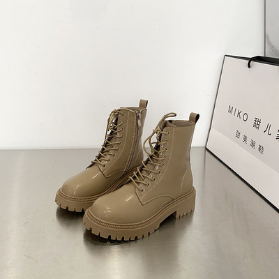 Γυναικείες μπότες από συνθετικό δέρμα