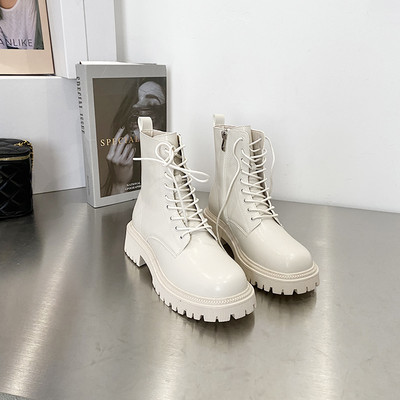 Γυναικείες μπότες από συνθετικό δέρμα