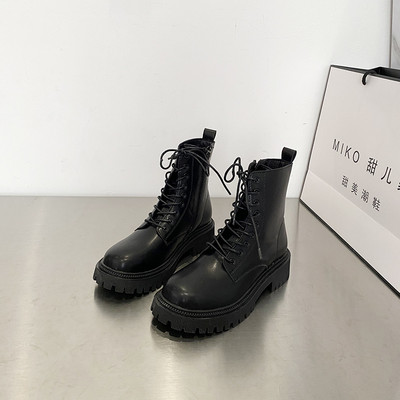 Γυναικείες μπότες από συνθετικό δέρμα