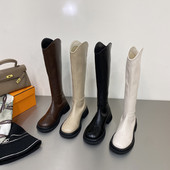 Uus mudel ökonahast mitmes värvitoonis naiste saapad