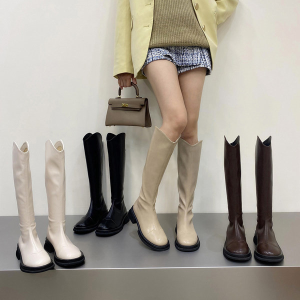 Uus mudel ökonahast mitmes värvitoonis naiste saapad