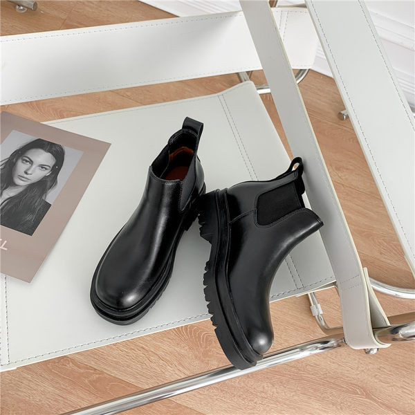 Kareda tallaga naiste vabaaja saapad