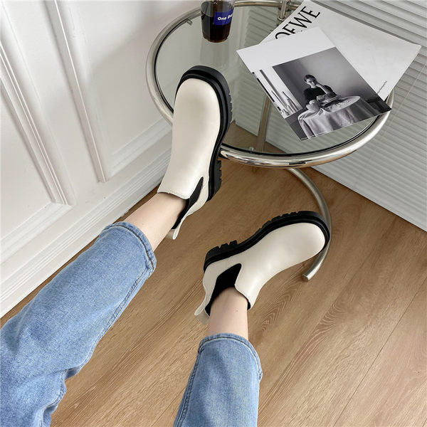 Kareda tallaga naiste vabaaja saapad