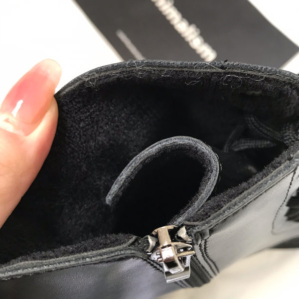 Kareda tallaga naiste saapad ümara paeltega