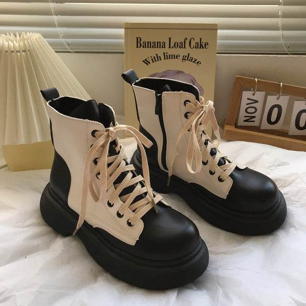 Дамски кожени боти с груба подметка и  връзки