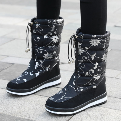 Női alkalmi kötény lapos talppal