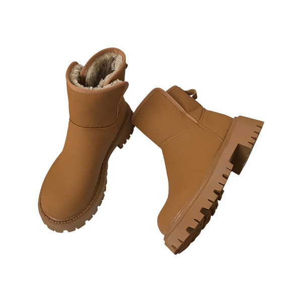 Sooja voodri ja lameda tallaga nahast saapad