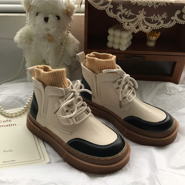 Naiste vabaaja saapad kunstnahast paeltega