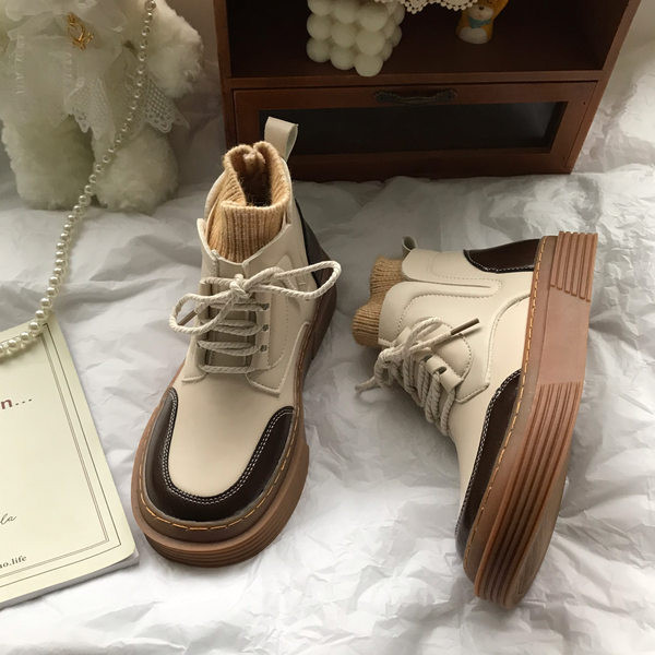 Naiste vabaaja saapad kunstnahast paeltega