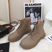 Naiste paeltega nahast saapad