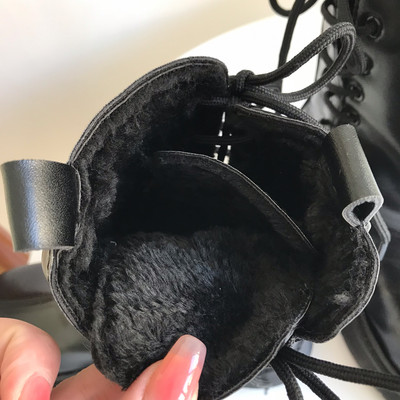 Naiste paelte ja sooja voodriga nahast saapad