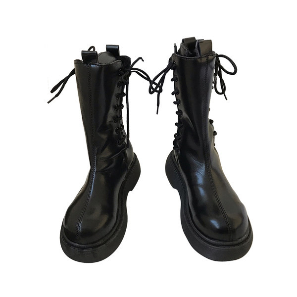 Naiste paelte ja sooja voodriga nahast saapad