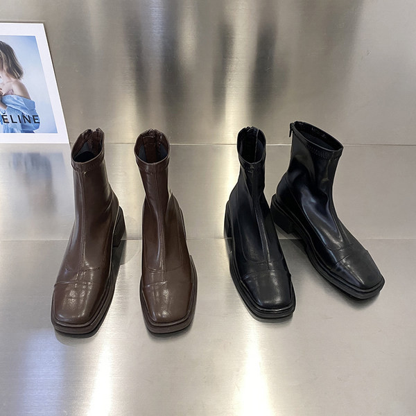 Bőr modern női csizma cipzárral két színben