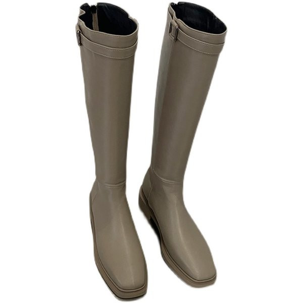 Naiste pandlaga nahast saapad