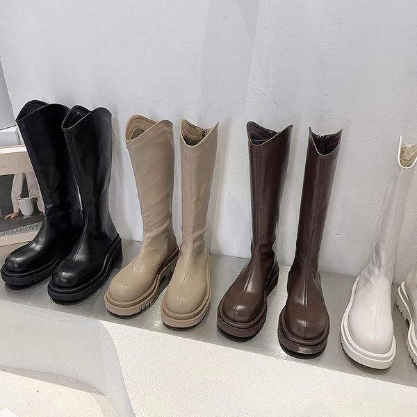 Moodsad lameda tallaga kunstnahast naiste saapad