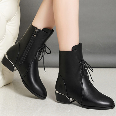 Naiste ökonahast saapad luku ja paeltega - retro stiilis