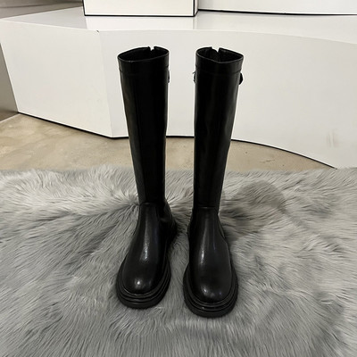 Naiste lameda tallaga nahast saapad - kolme värvi