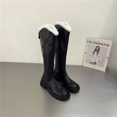 Kolmes värvitoonis sooja voodriga nahast saapad