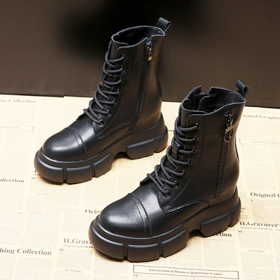 Kareda tallaga musta värvi naiste saapad