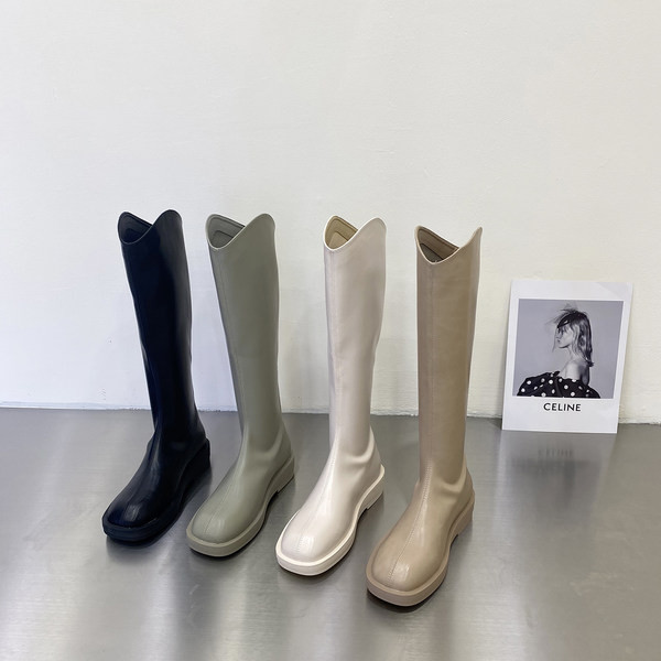 Lameda tallaga naiste saapad uus mudel