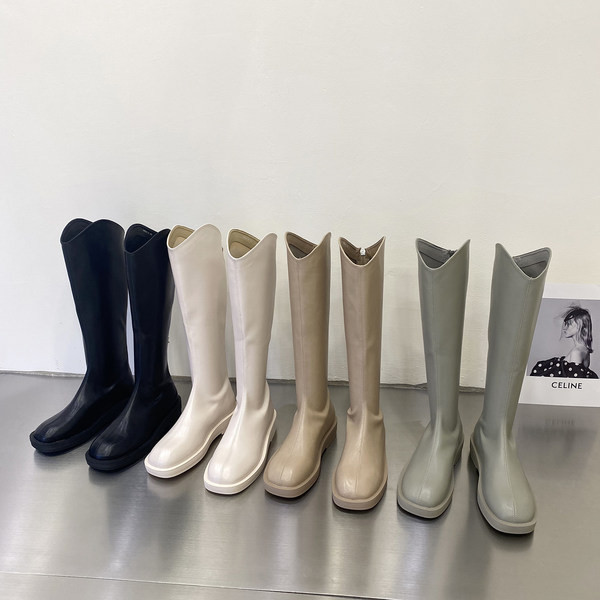 Lameda tallaga naiste saapad uus mudel