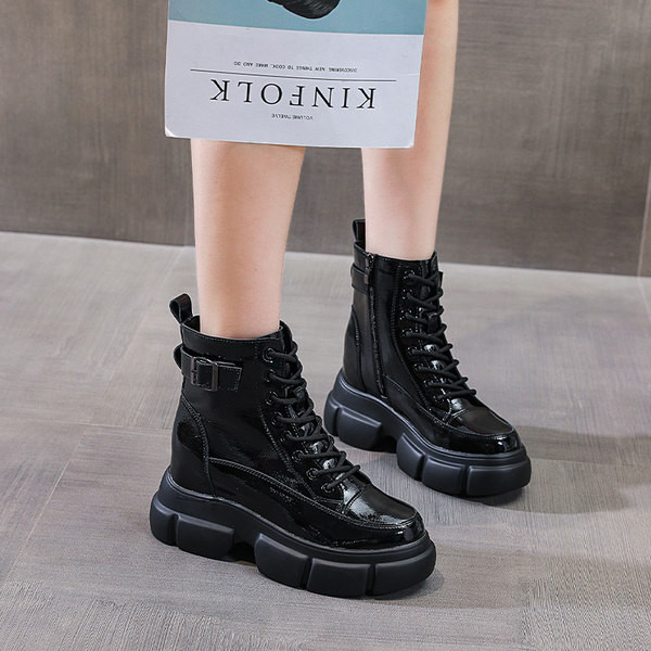 Moodsad pandlaga naiste platvormsaapad