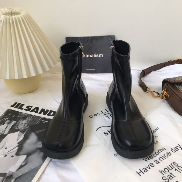 Uus mudel lukuga ökonahast saapad