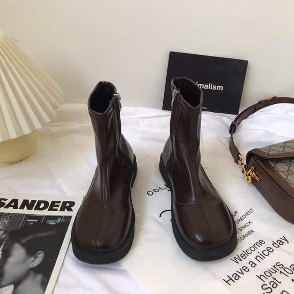 Uus mudel lukuga ökonahast saapad