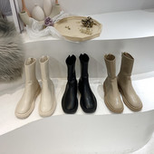 Naiste vabaaja kolmes värvitoonis kunstnahast saapad