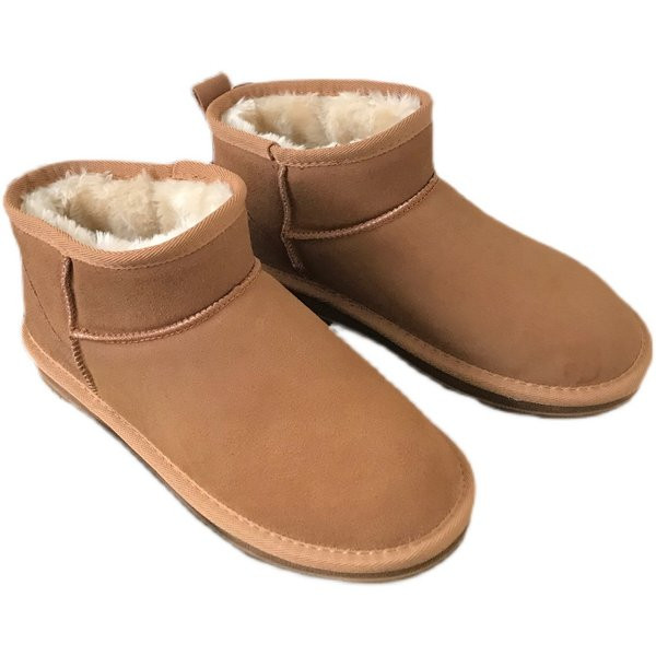 Sooja voodriga ja lameda tallaga naiste saapad