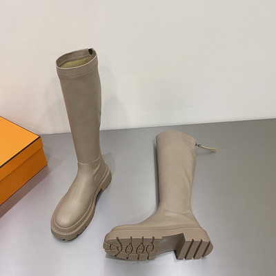 Naiste stiilsed lameda tallaga nahast saapad