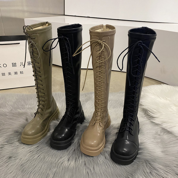 Naiste talvesaapad paelte ja lukuga