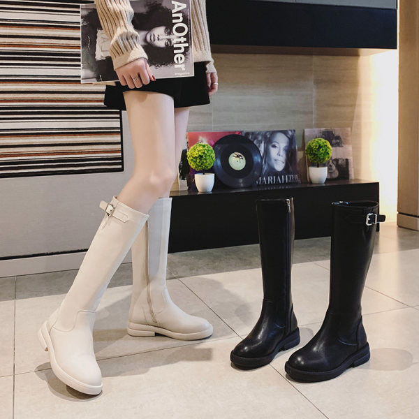 Moderne ženske čizme od eko kože sa kopčom