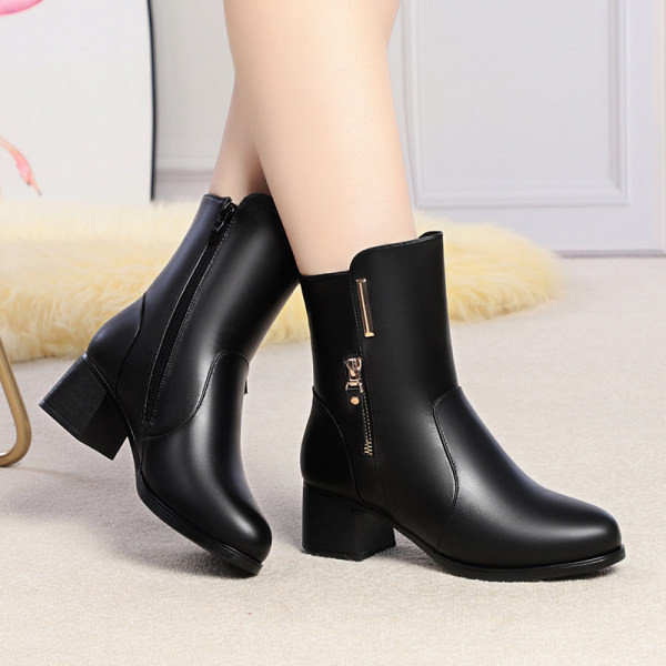 Naiste nahast saapad 5 cm paksuse kontsaga