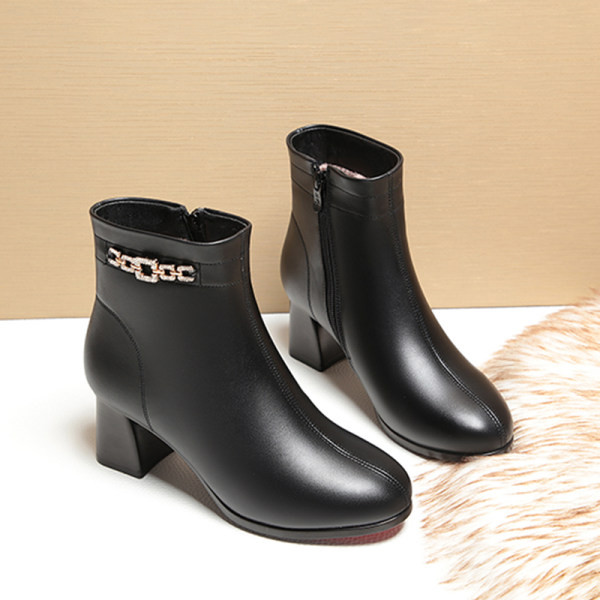 Női csizma vastag sarkú, meleg béléssel