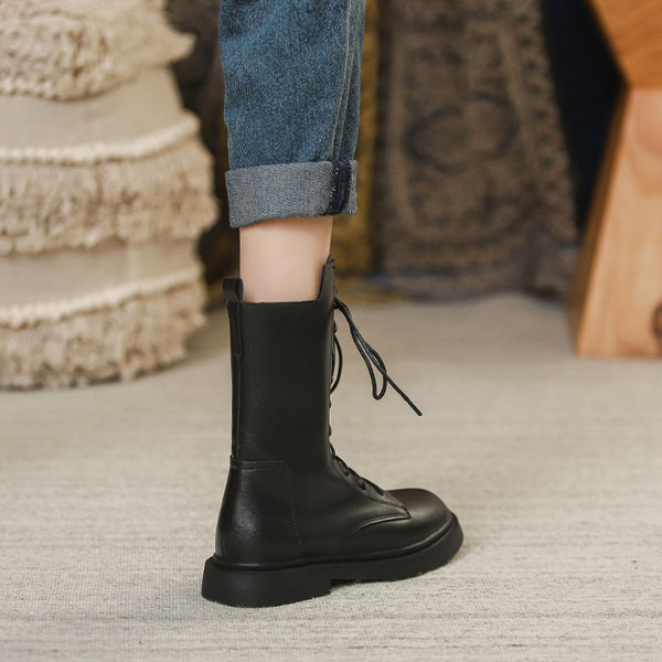 Naiste saapad tavaline paeltega mudel - sooja voodriga või ilma