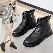 Naiste vabaaja talvesaapad paelte ja sooja voodriga