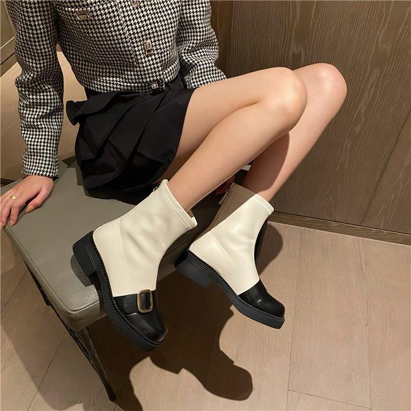 Naiste ökonahast saapad metallist pandlaga